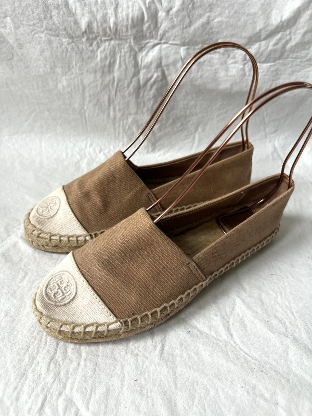 Tory Burch espadrilles Color Block flat cap toe tan beige canvas womens 7 shoes